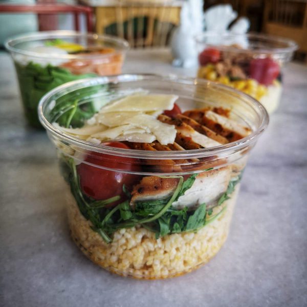 <b class="newtitle">Salată de pui cu bulgur </b>